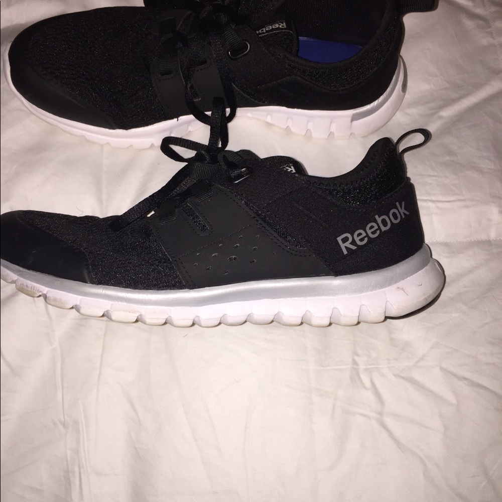 Reebok sneakers size 9 only worn once